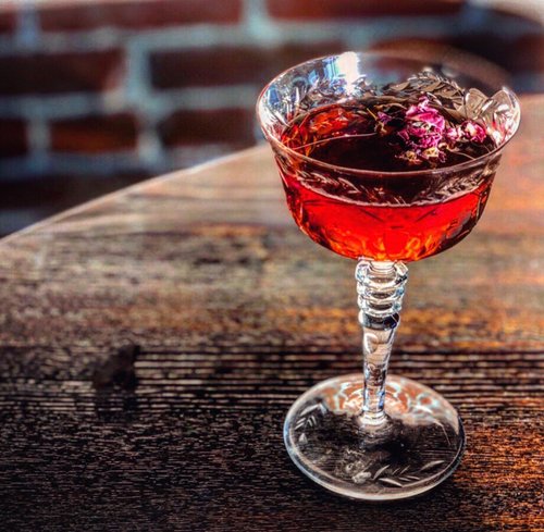 Drink Killer Queen created by Robin Wolf