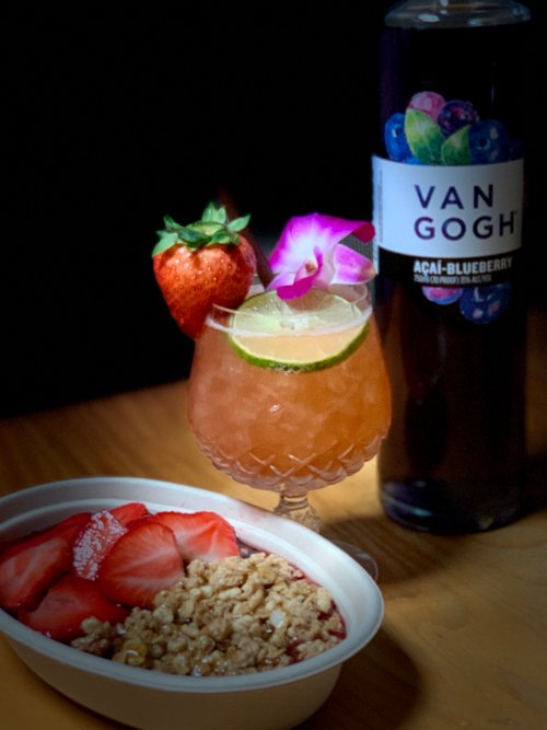 Drink Oahu Bowl created by Sam Treadway