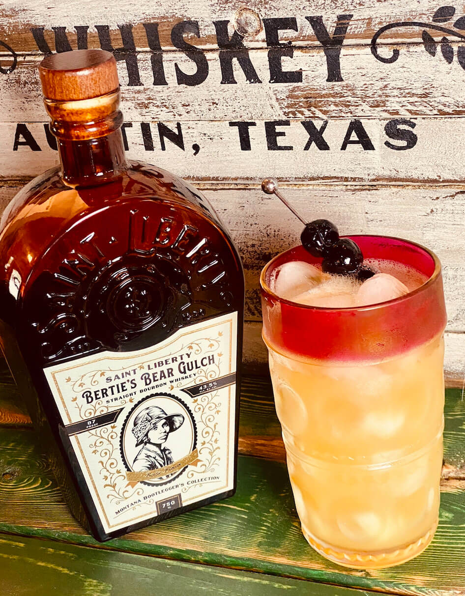 Skinny Liberty Amaretto Sour