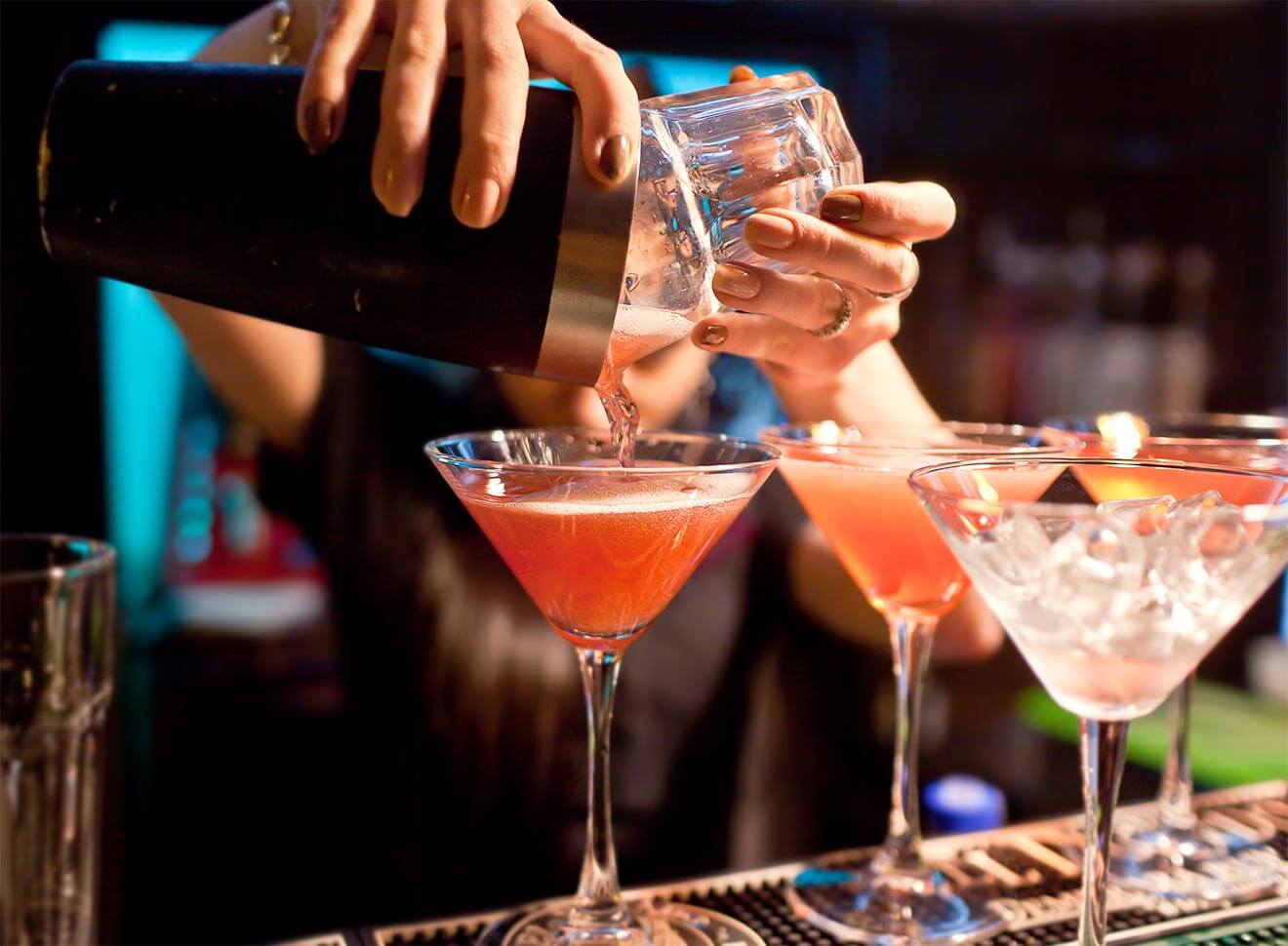 ask a bartender, mixing martinis