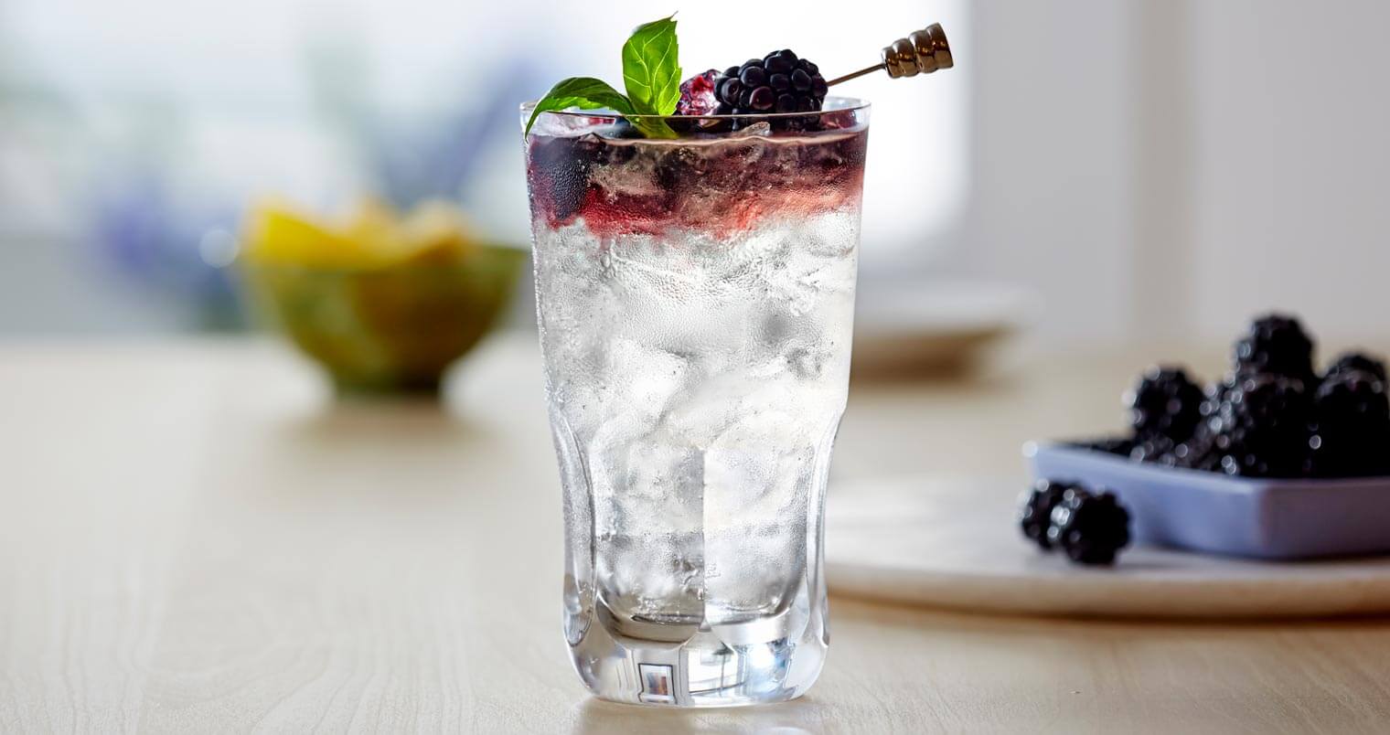Easy to Mix: Bacardi Blackberry Bramble, featured image