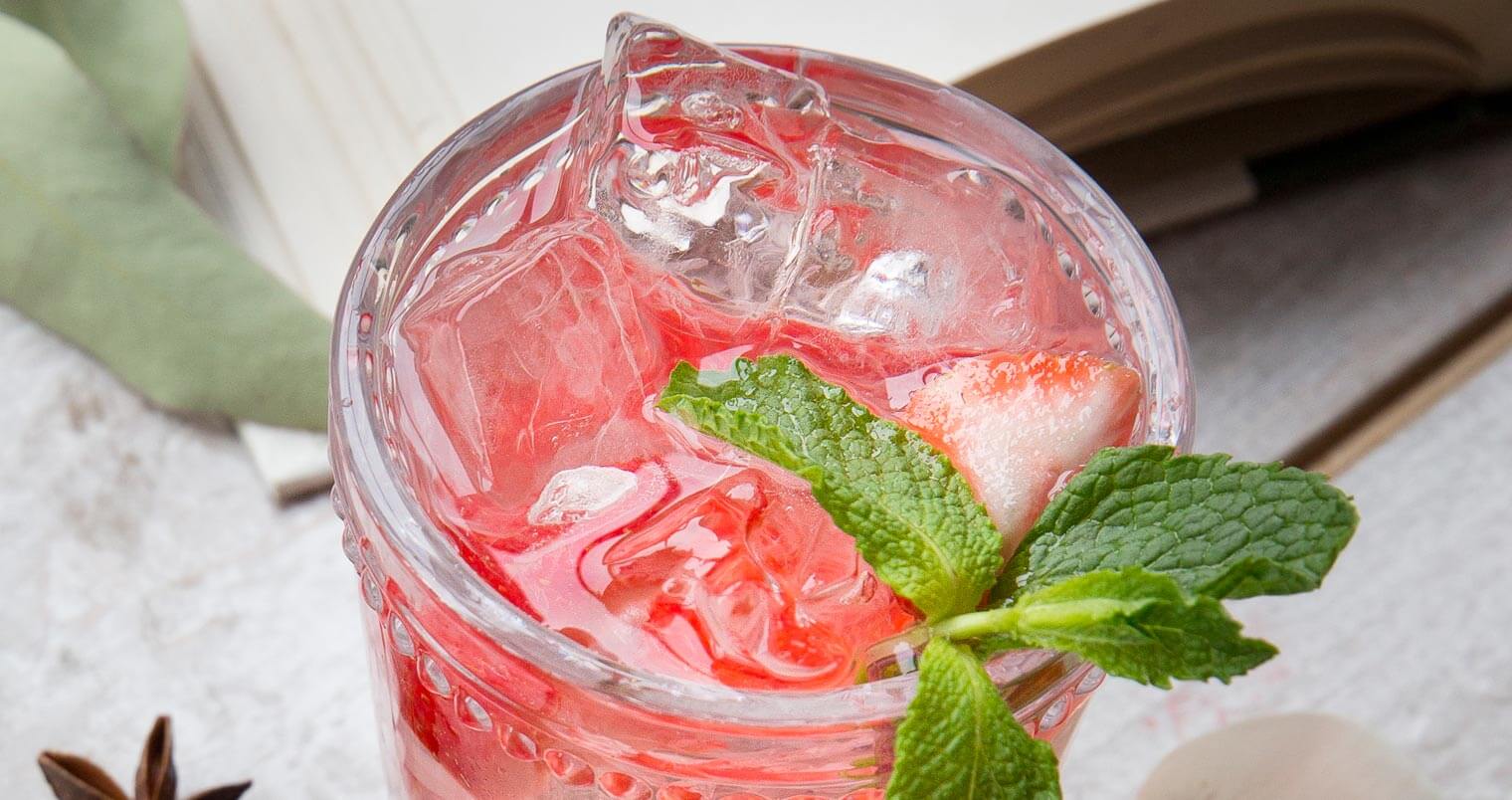 5 Easy to Mix Fourth of July Cocktails, featured image