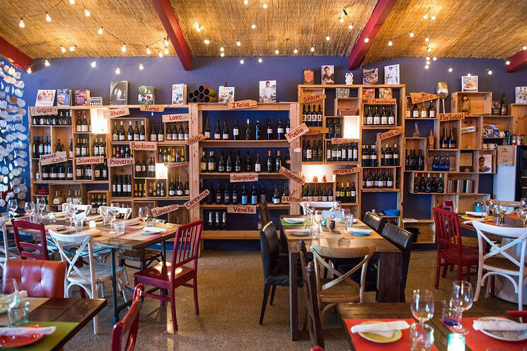 Bar Meli, bar and lounge view