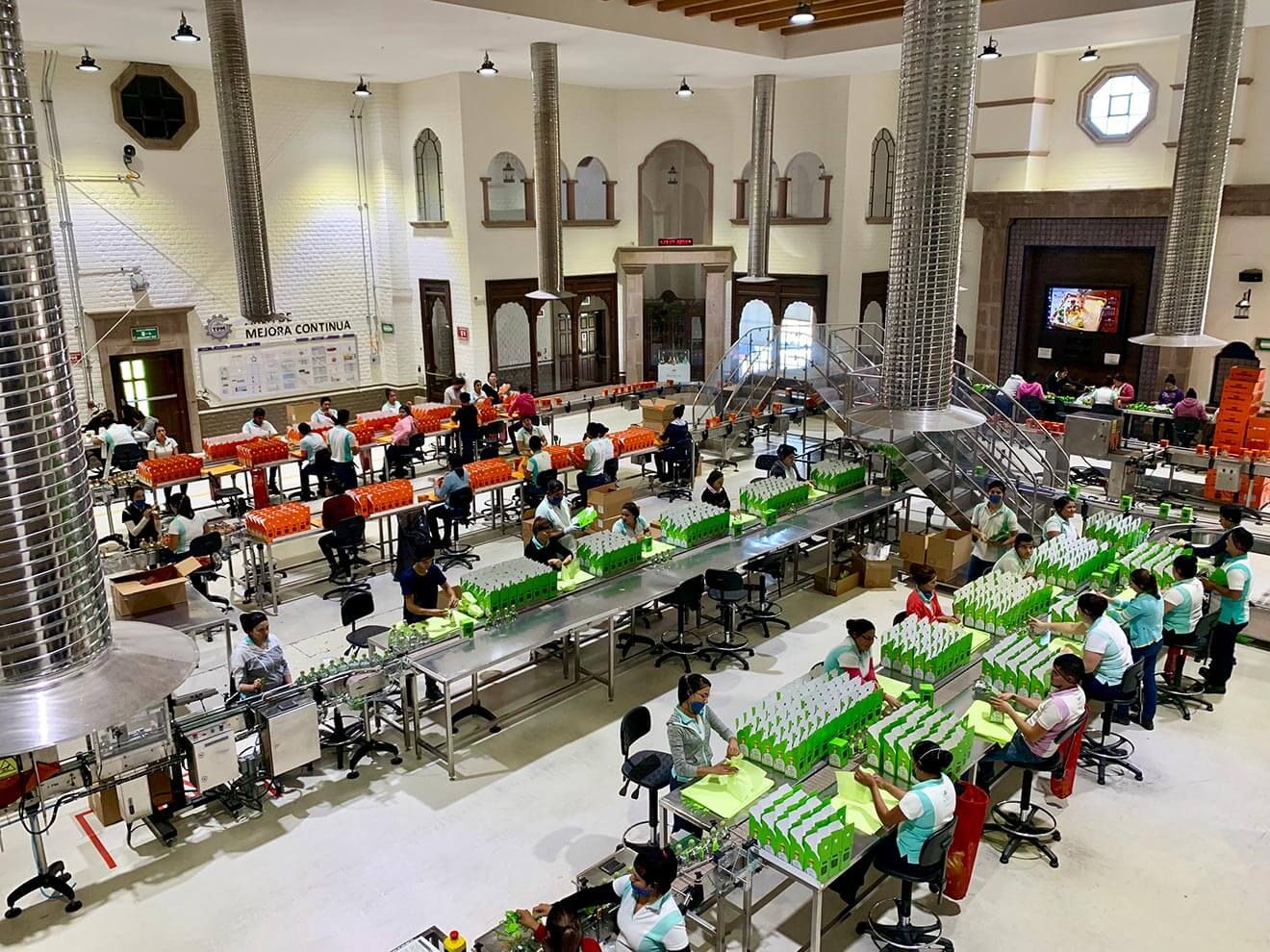 Bottling Line, workers in warehouse