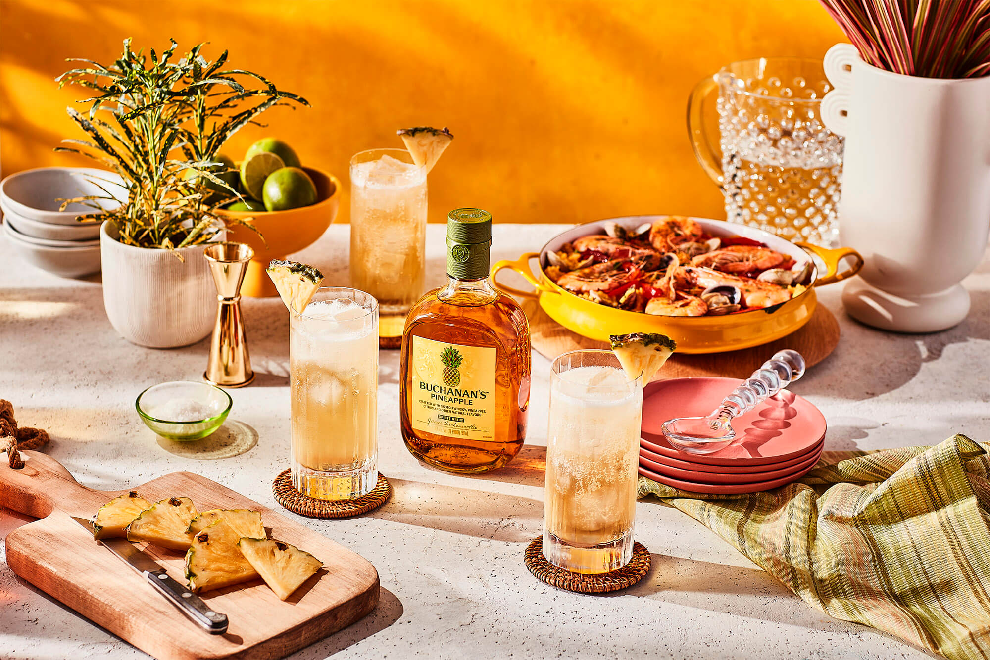 Buchanans Cocktails w Pineapple Scotch, featured image