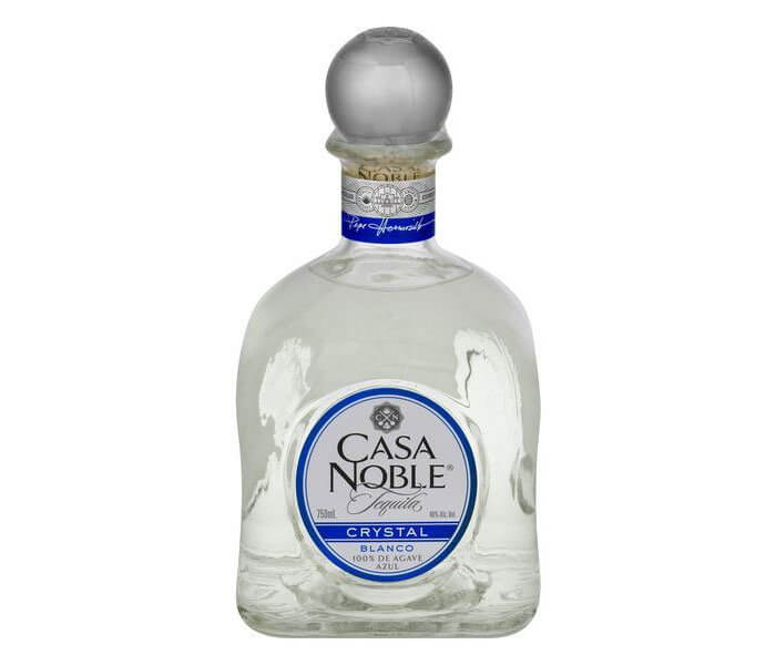 Casa Noble Crystal, bottle on white