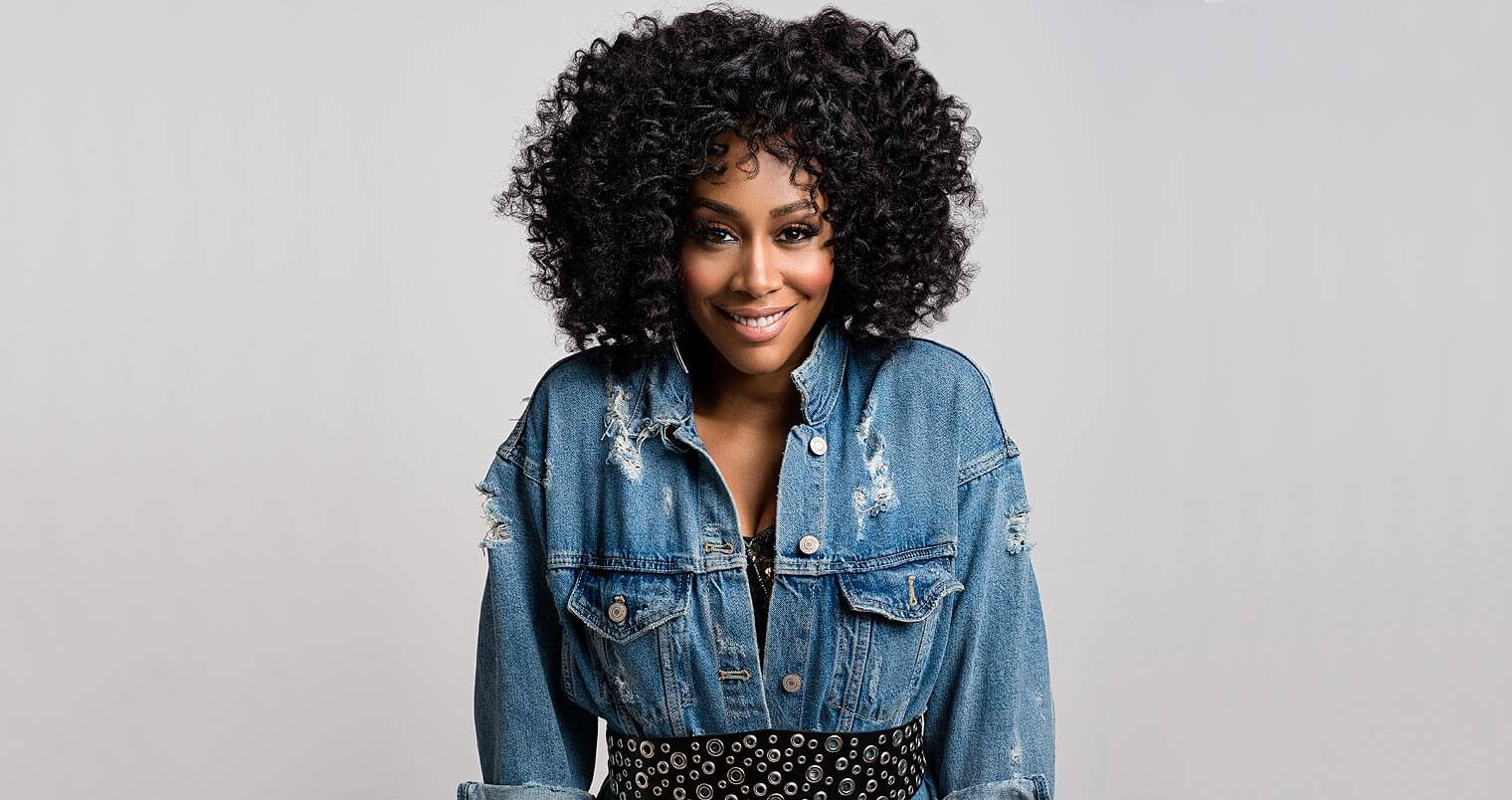 Chillin' with Simone Missick, jean shirt, featured image