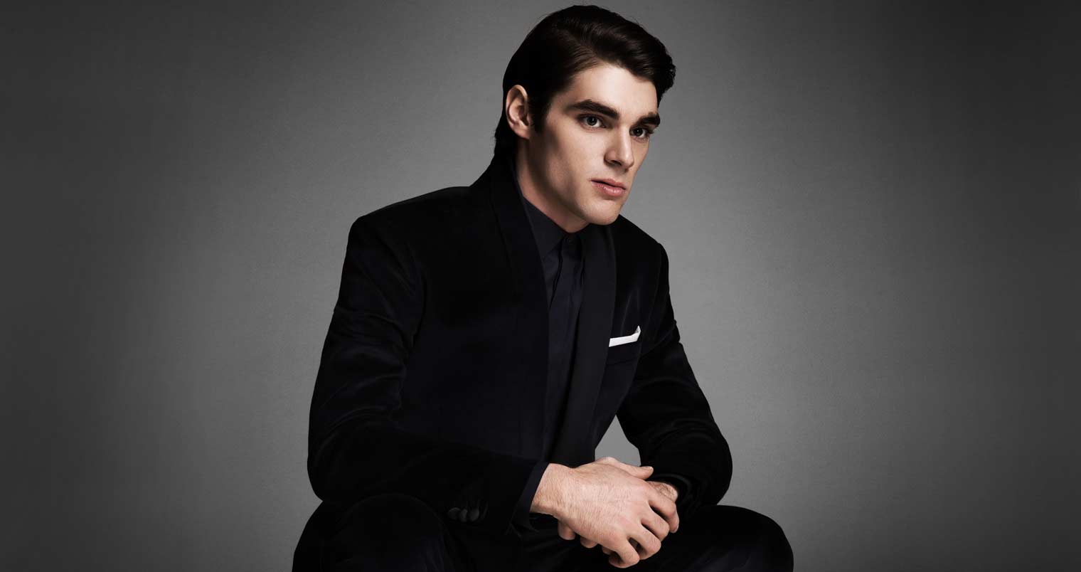 Chillin' with RJ Mitte, featured image