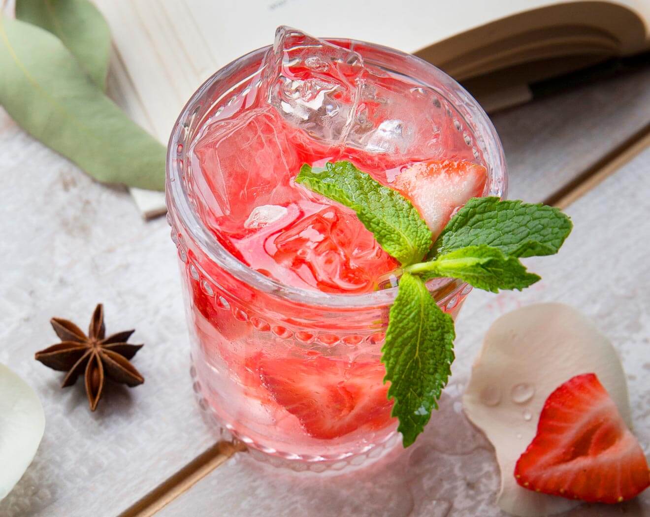Cupid's Cup Valentine's Day cocktail