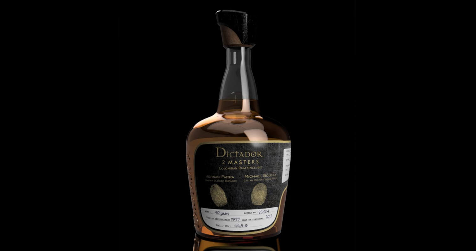 Dictador 2 Masters, bottle on black, featured image