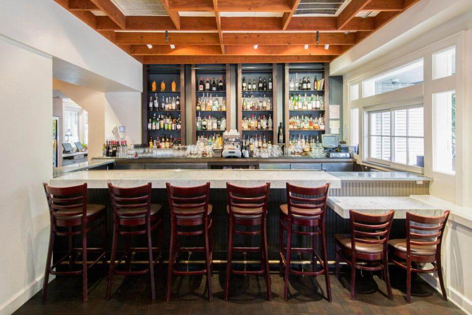 El Dorado Kitchen bar area