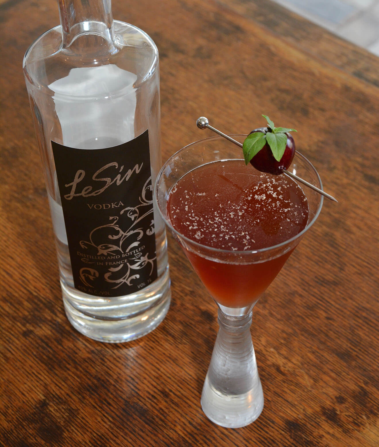 Heat of Passion Fire, cocktail and lesin vodka bottle