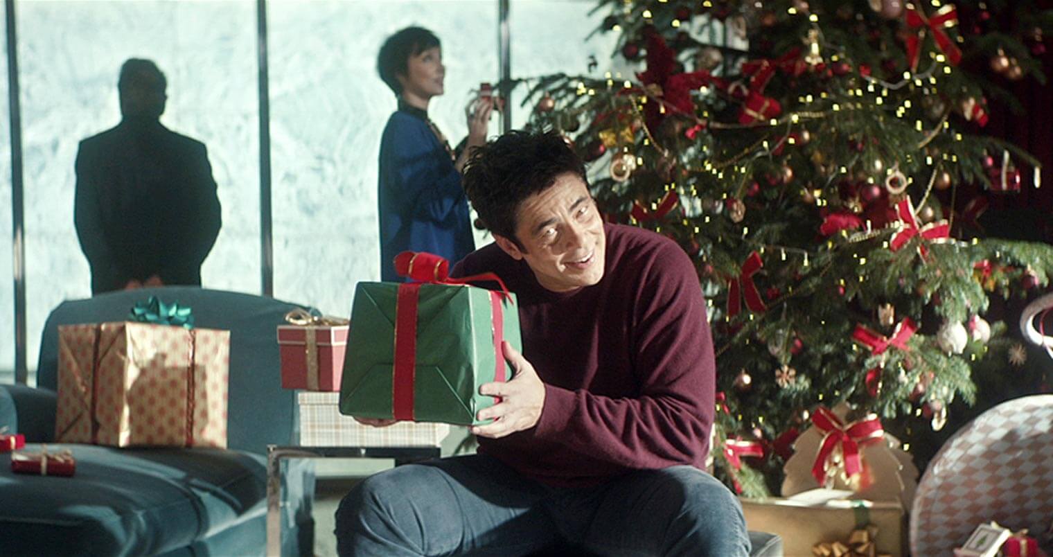 Benicio Del Toro Spreads Holiday Cheer and Humor in Witty New Heineken® Commercial, featured image