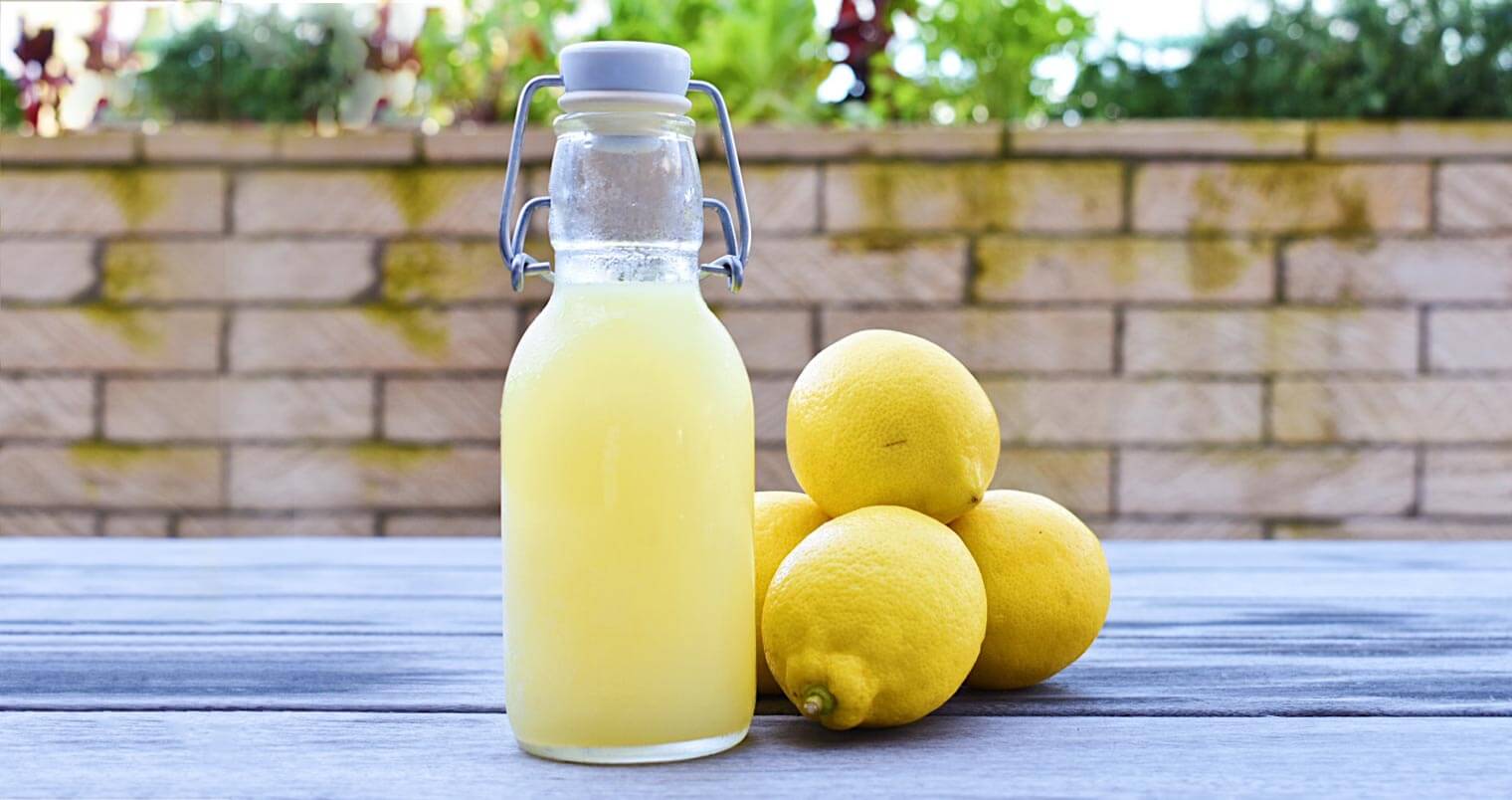Il Brutto’s Limoncello, bottle and lemons, featured image