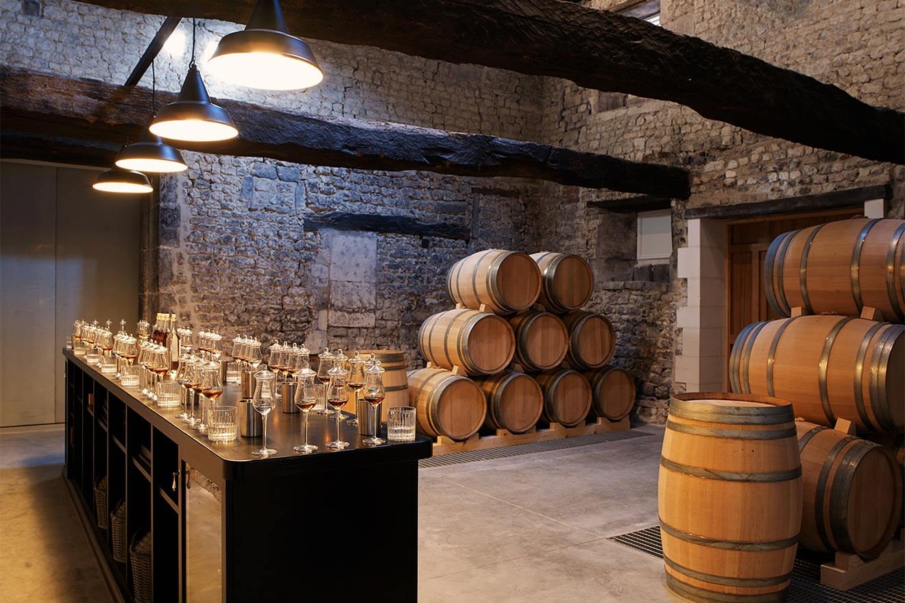 Le Logis The Home of GREY GOOSE, Chai