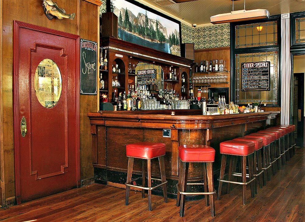 LIttle Dom's Bar and Kitchen Area