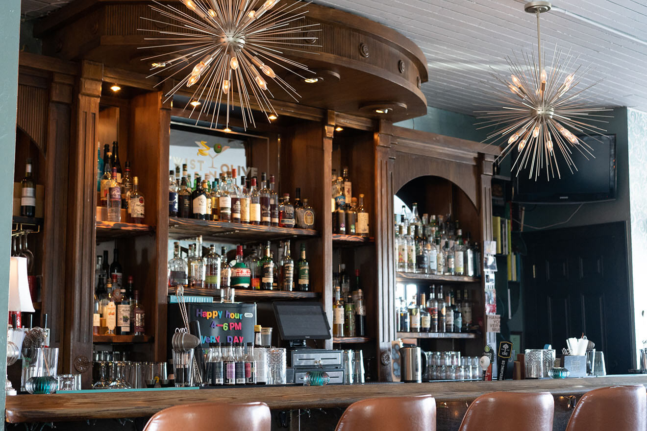 Milwaukee's Lost Whale Bar