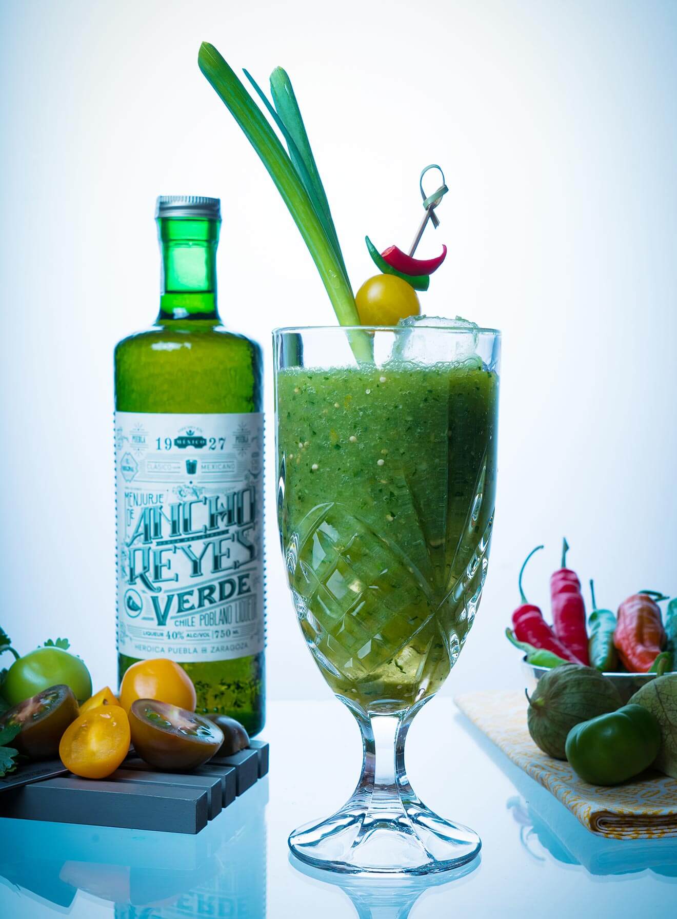 Maria Verde, cocktail and bottle with garnish