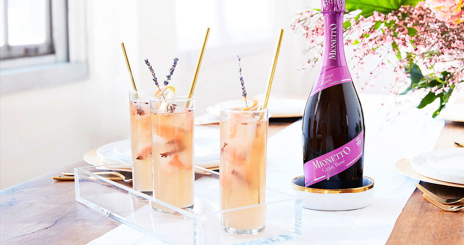 Hold on to Summer with Prosecco, featured image