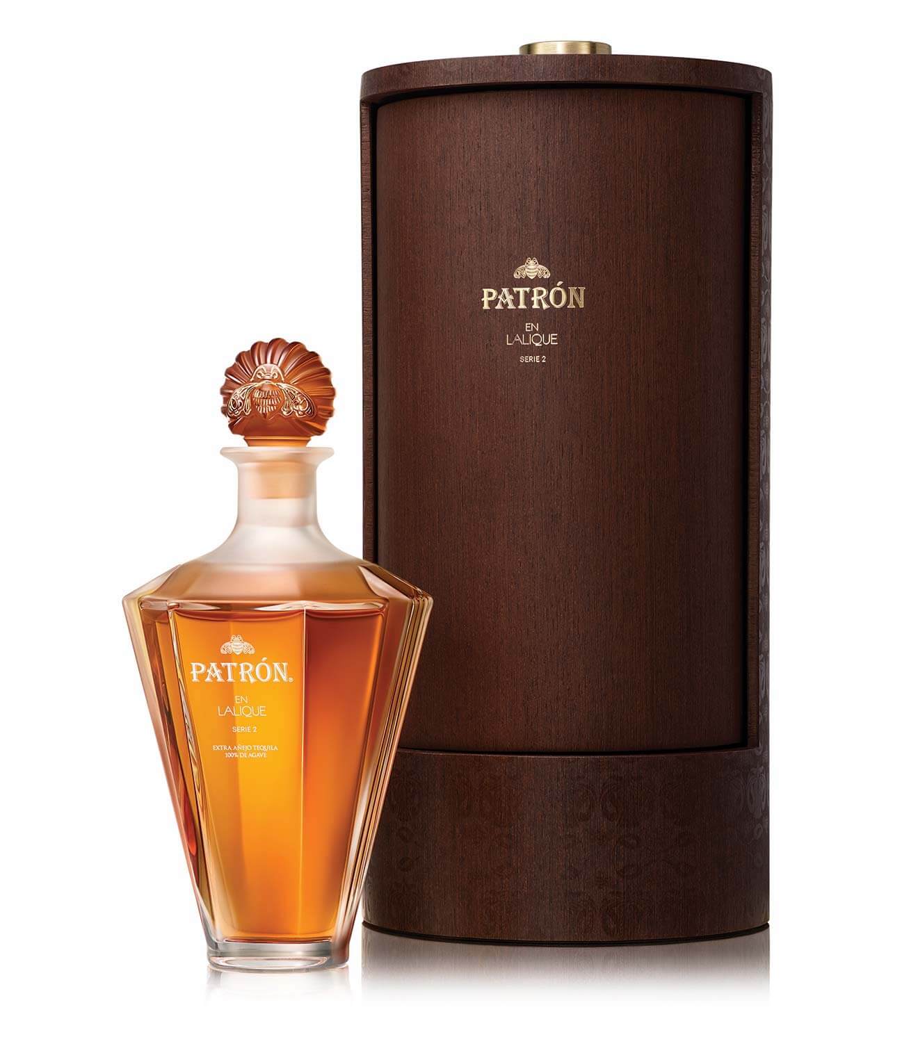 Patrón en Lalique, Series 2, bottle and packaging on white