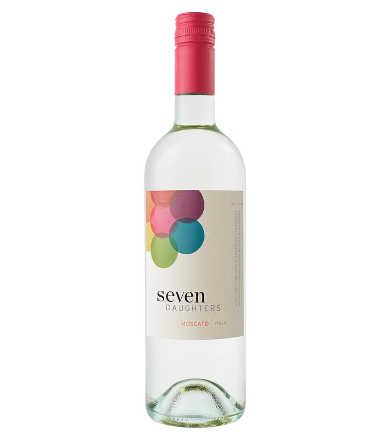 Seven Daughters Moscato 2018, bottle on white