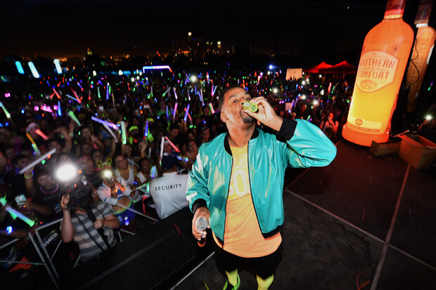 “Dancing with the Stars’ Alfonso Ribeiro enjoys a toast with Southern Comfort Lime as he leads the World’s Largest Group Toast at this year’s Electric Run, Los Angeles.”