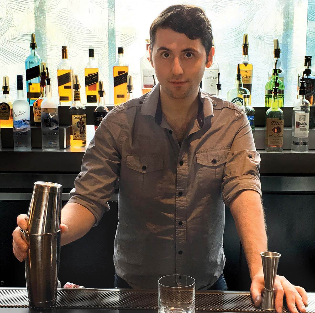 Mixologist and Chilled 100 Ambassador, Zach McGrath