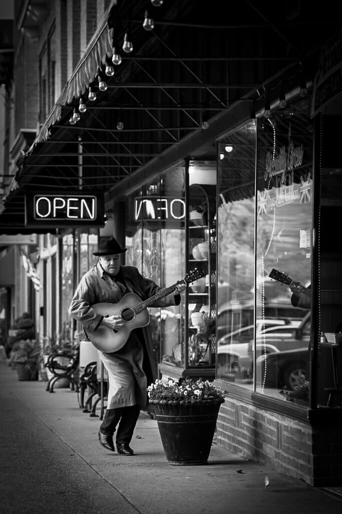 Chillin’ With Siggie The Vintage Man