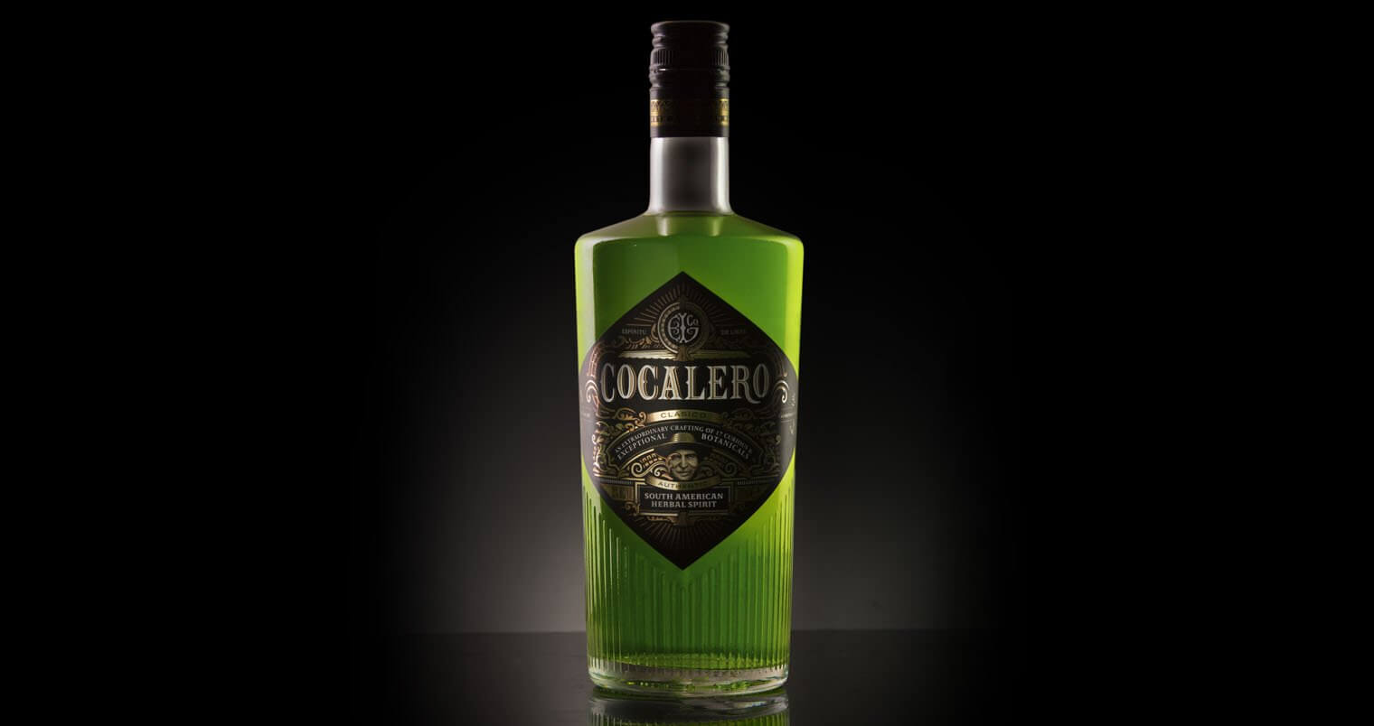 Cocalero Clásico, bottle on dark shadow, featured image