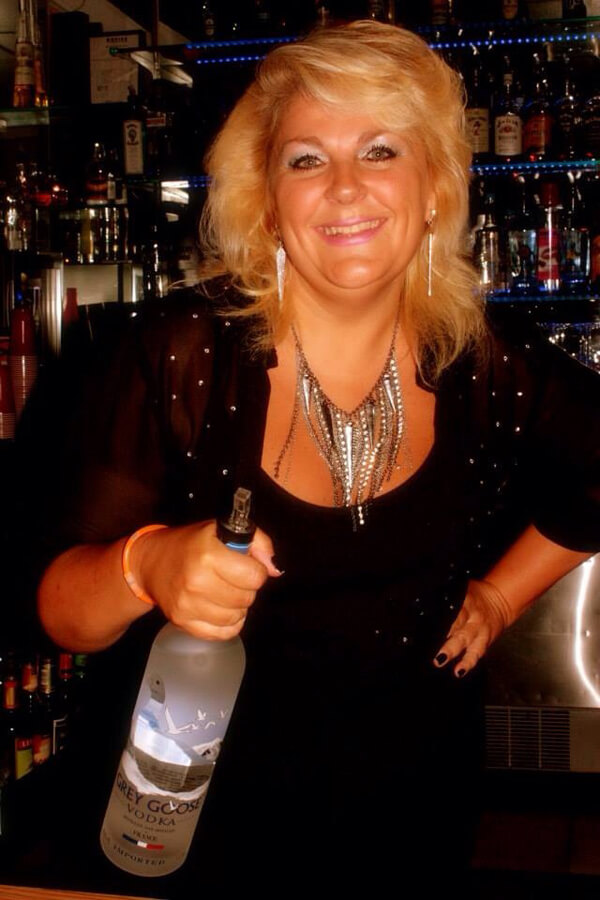 dottie-featured-mixologist