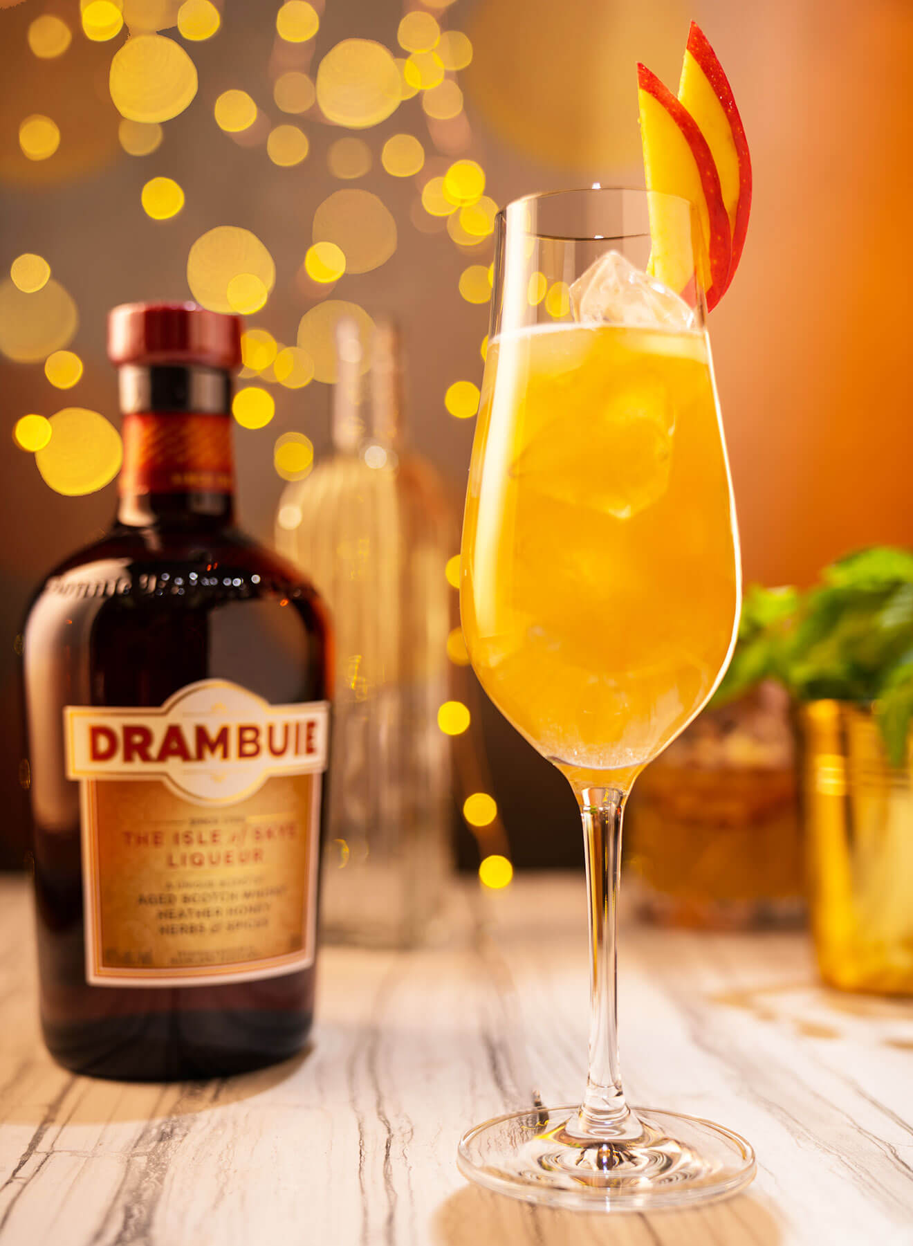 Chilled Drink of the Week: Drambuie Apples & Honey