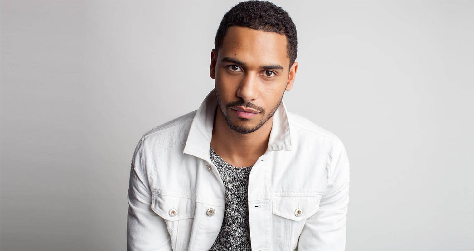 Chillin' with Elliot Knight, featured image