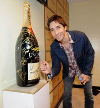 Justin Long attends the Moet & Chandon Suite at the 2013 US Open.