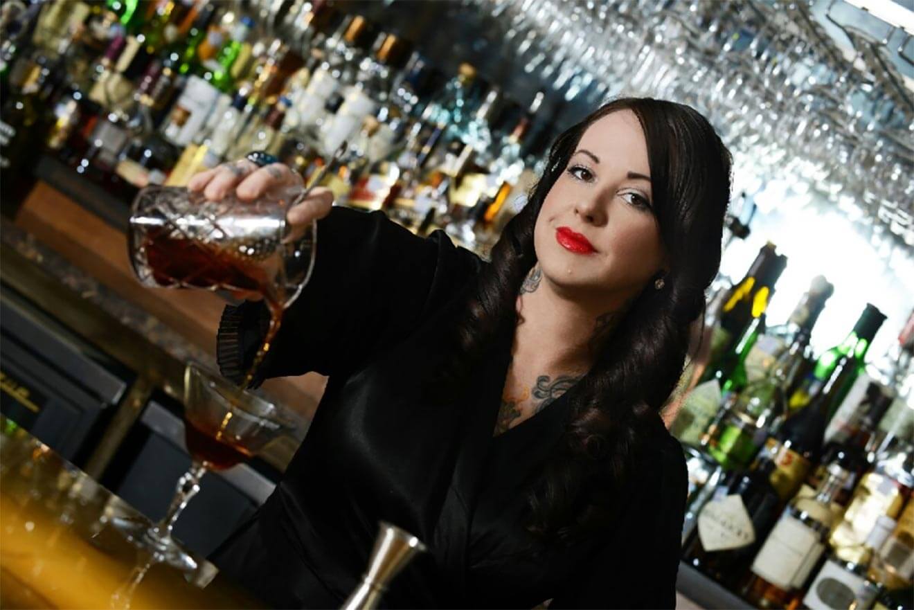 Leslie Ross, Chilled 100 Ambassador - Houston, what's chilling right now, industry news