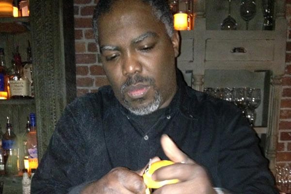 featured mixologist-rob-curry-featured image