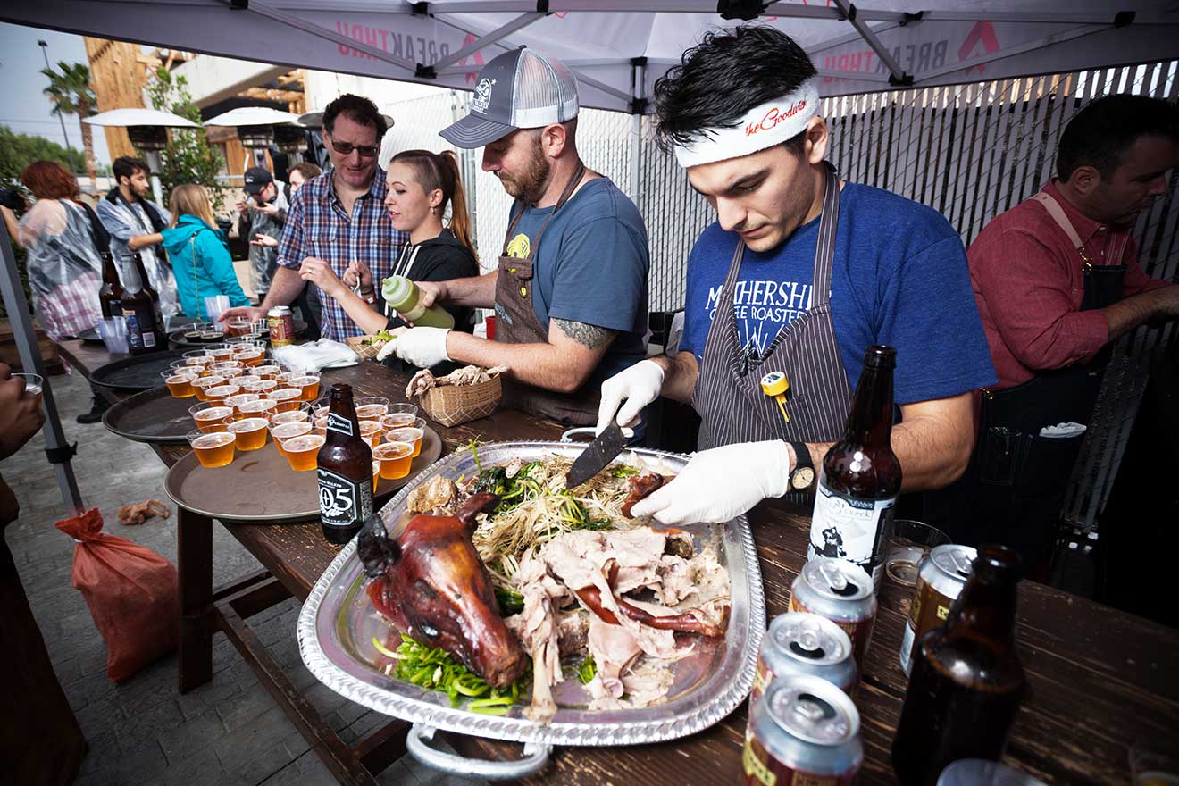 motley-brews-2016-chefs-preparing