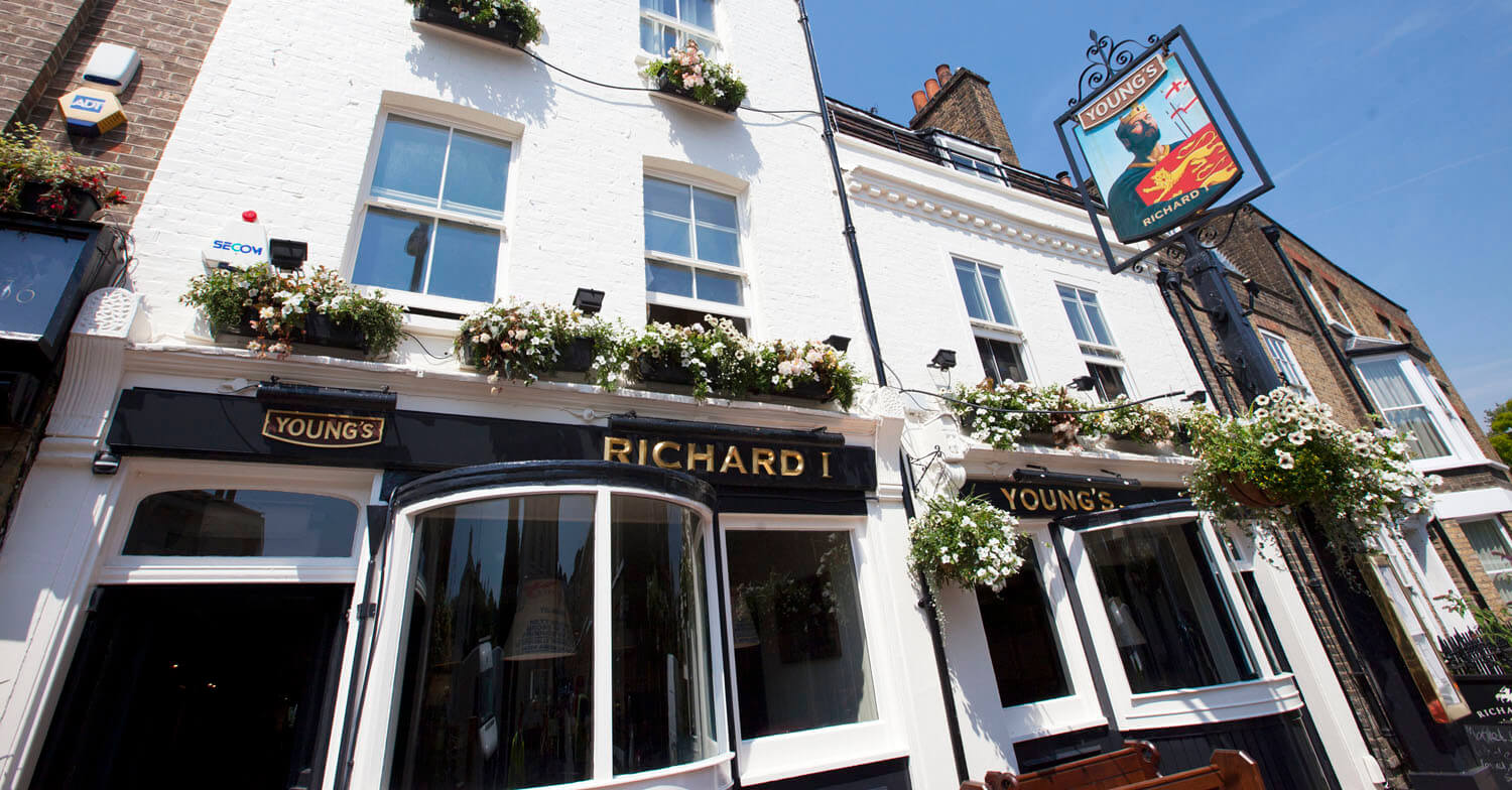Richard the First Pub